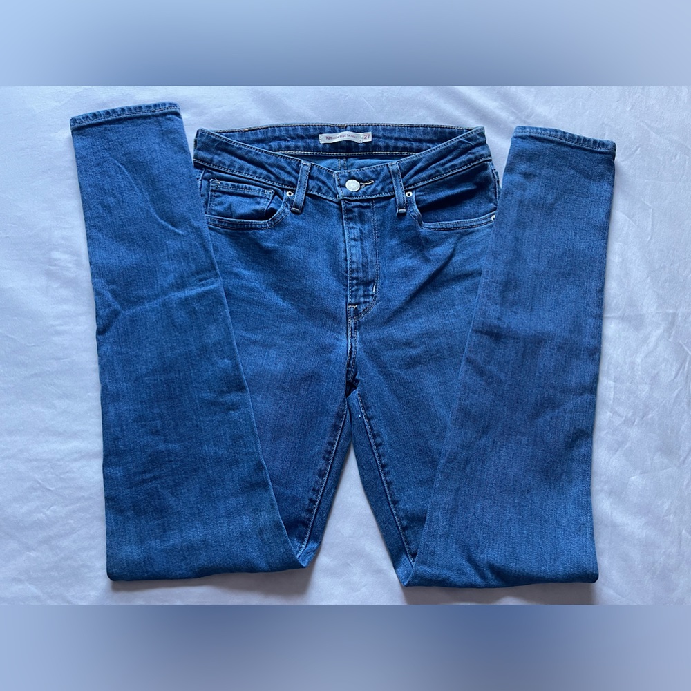 Levi’s 721 High Rise Skinny Jeans